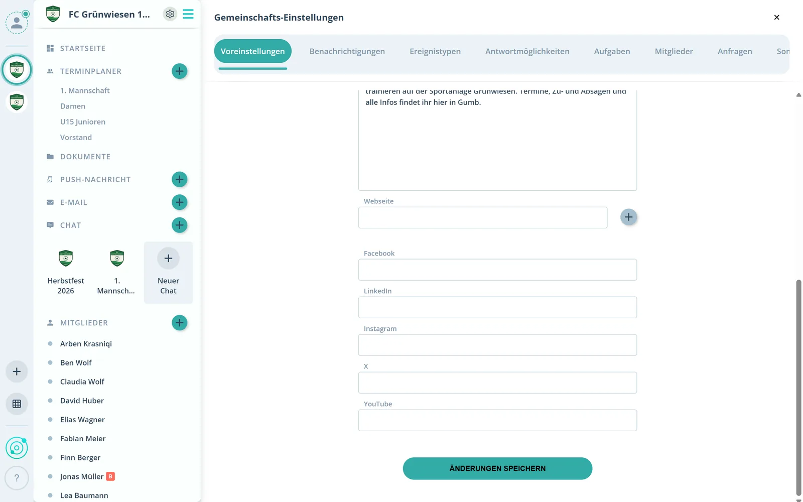 Felder für Webseite und Social-Media-Profile