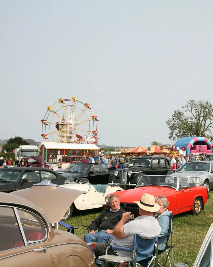 Classic car club meetup